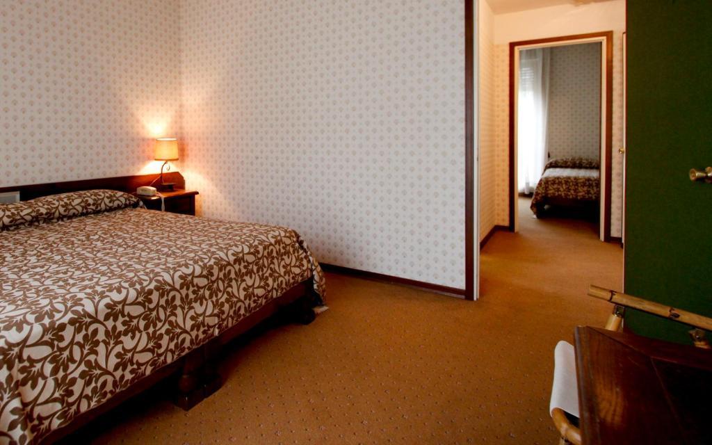 Hotel Antares Arona Exteriér fotografie